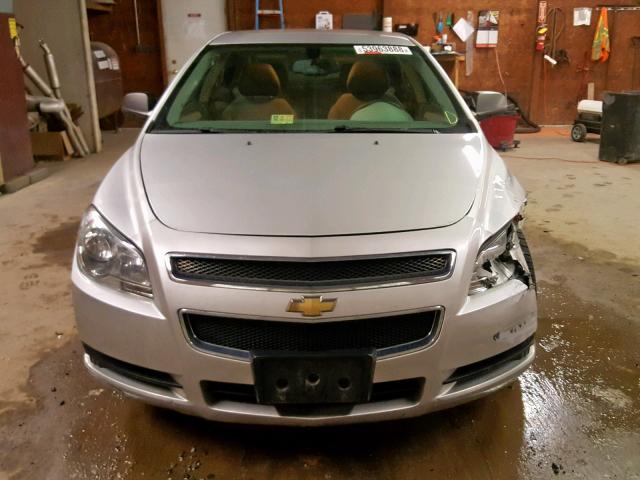 1G1ZB5E01CF150877 - 2012 CHEVROLET MALIBU LS 银色 照片 9