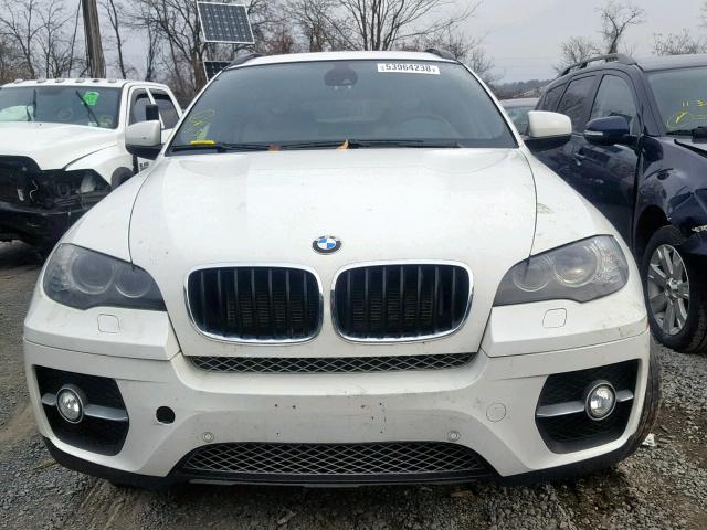 5UXFG2C51CLX09806 - 2012 BMW X6 XDRIVE3 WHITE photo 9