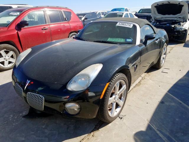 1G2MC35B58Y113819 - 2008 PONTIAC SOLSTICE BLACK photo 2