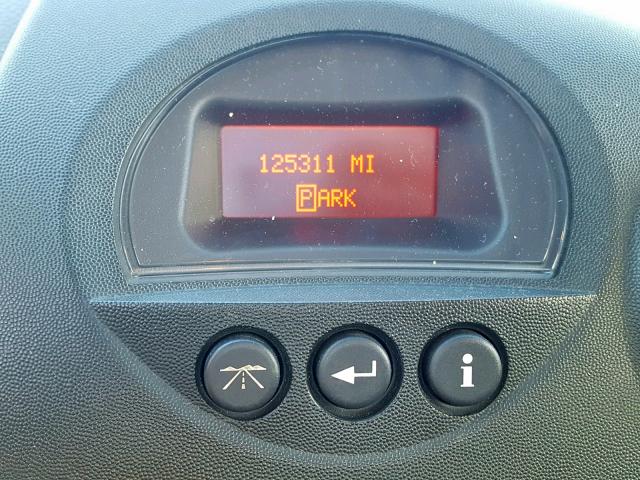 2G2WP522241120365 - 2004 PONTIAC GRAND PRIX SILVER photo 8