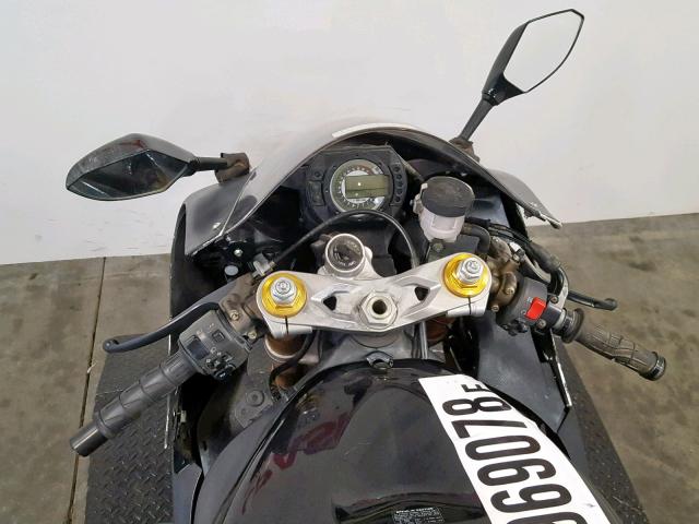 JKBZXJC136A037422 - 2006 KAWASAKI ZX636 C1 BLACK photo 8