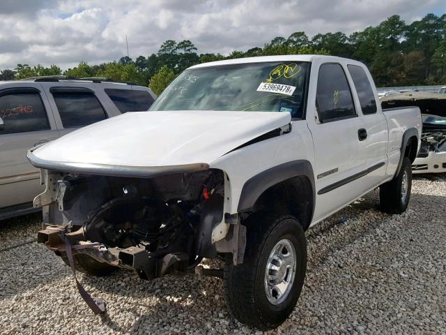 1GTHC29U15E342272 - 2005 GMC SIERRA C25 WHITE photo 2