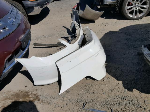 2HGES16384H537239 - 2004 HONDA CIVIC DX V WHITE photo 9