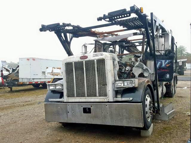 1NP5DB9X84D810358 - 2004 PETERBILT 379 BLACK photo 2