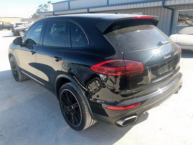 WP1AA2A25GKA37779 - 2016 PORSCHE CAYENNE BLACK photo 3