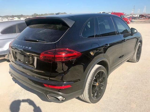 WP1AA2A25GKA37779 - 2016 PORSCHE CAYENNE BLACK photo 4