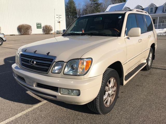 JTJHT00W643544695 - 2004 LEXUS LX 470 WHITE photo 2