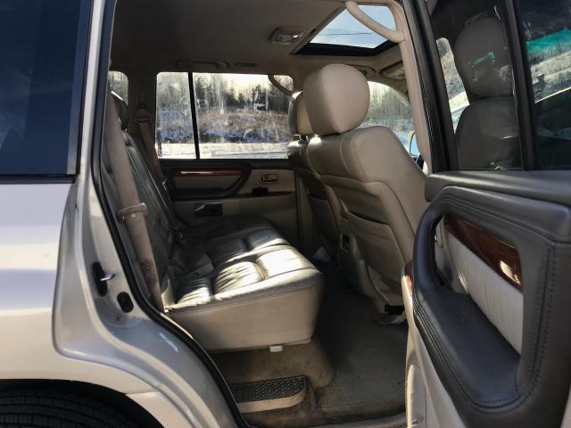 JTJHT00W643544695 - 2004 LEXUS LX 470 WHITE photo 6