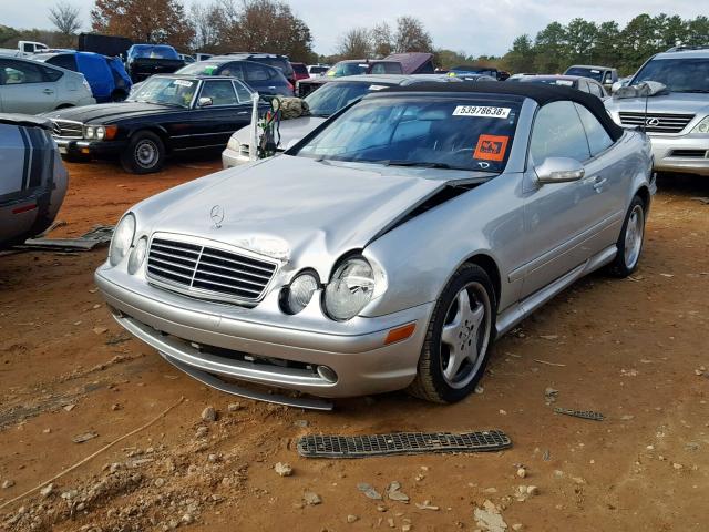 WDBLK70G7YT032918 - 2000 MERCEDES-BENZ CLK 430 SILVER photo 2