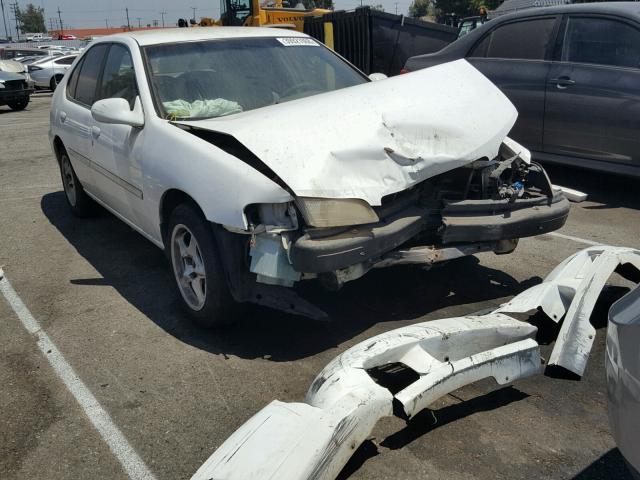 1N4DL01D9WC182045 - 1998 NISSAN ALTIMA XE WHITE photo 1