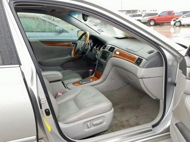 JTHBA30G665170958 - 2006 LEXUS ES 330 SILVER photo 5