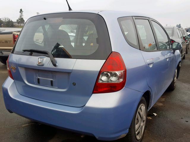 JHMGD384X8S054206 - 2008 HONDA FIT BLUE photo 4