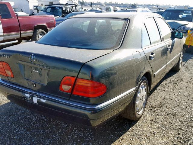 WDBJF55F5VA375749 - 1997 MERCEDES-BENZ E 320 GREEN photo 4