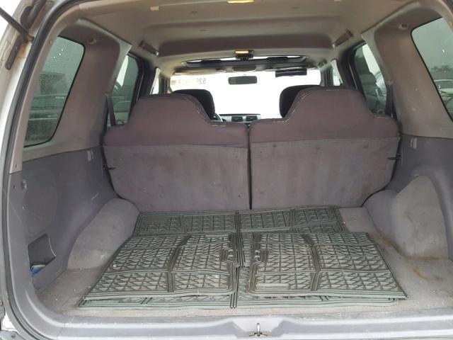 5N1ED28TXYC525366 - 2000 NISSAN XTERRA SILVER photo 9