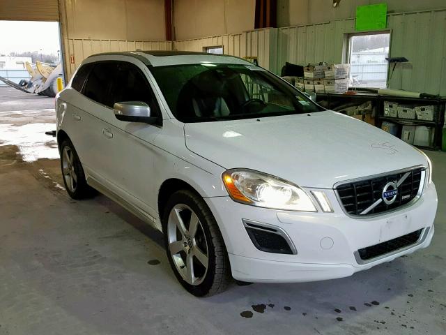 YV4902DZ3D2382141 - 2013 VOLVO XC60 T6 WHITE photo 1