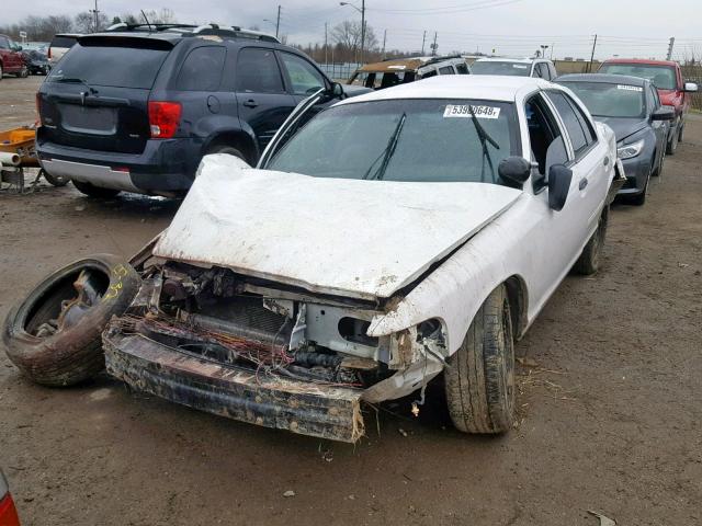 2FAFP71W66X133752 - 2006 FORD CROWN VICT WHITE photo 2