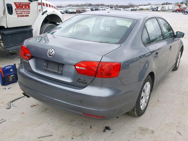 3VW1K7AJ4EM373381 - 2014 VOLKSWAGEN JETTA BASE Մոխրագույն լուսանկար 4