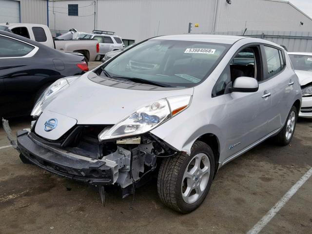 1N4AZ0CP6EC338520 - 2014 NISSAN LEAF S SILVER photo 2