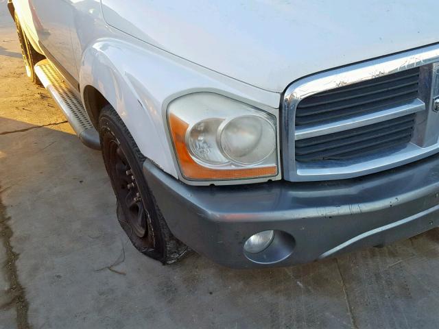 1D4HB48N25F520437 - 2005 DODGE DURANGO SL WHITE photo 9