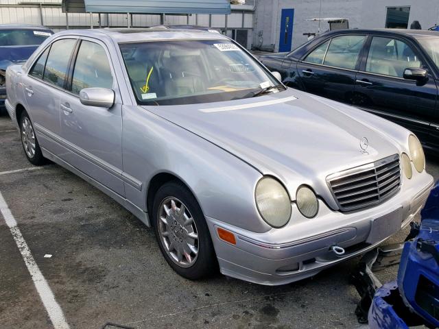 WDBJF65J6YB093676 - 2000 MERCEDES-BENZ E 320 SILVER photo 1