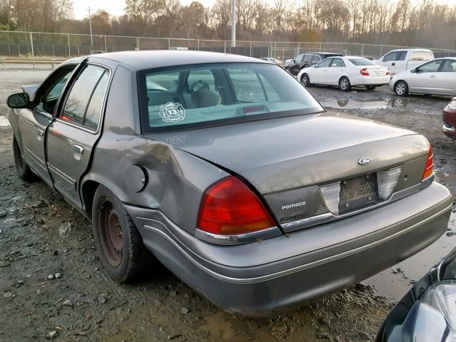 2FAFP73W4WX149624 - 1998 FORD CROWN VICT GRAY photo 3