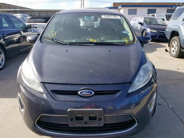 3FADP4FJ8CM173616 - 2012 FORD FIESTA SES BLUE photo 9