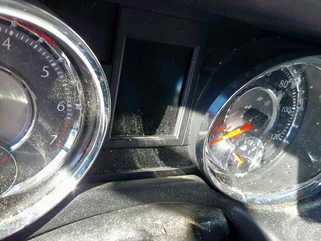 2C4RC1BG7GR268512 - 2016 CHRYSLER TOWN & COU SILVER photo 8