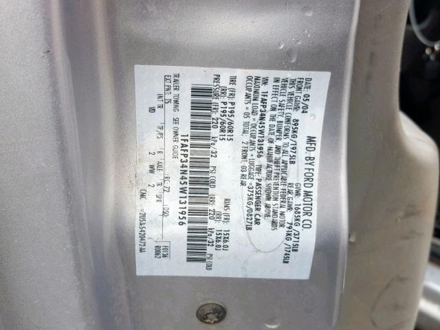 1FAFP34N45W131956 - 2005 FORD FOCUS ZX4 SILVER photo 10