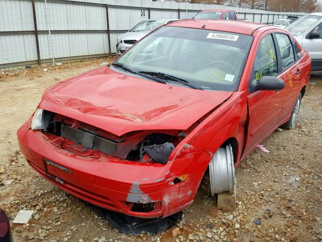 1FAFP34N65W296276 - 2005 FORD FOCUS ZX4 RED photo 2