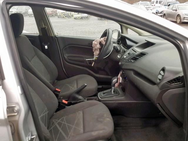 3FADP4TJXFM138679 - 2015 FORD FIESTA S SILVER photo 5