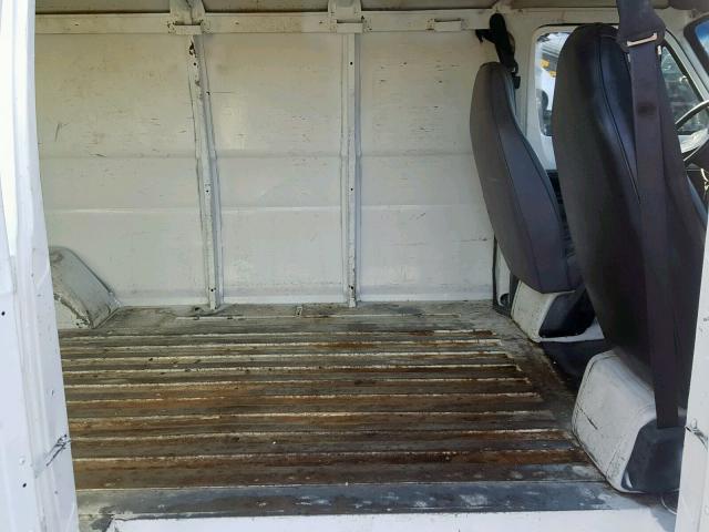 2B7HB21Y0LK721838 - 1990 DODGE RAM VAN B2 WHITE photo 6