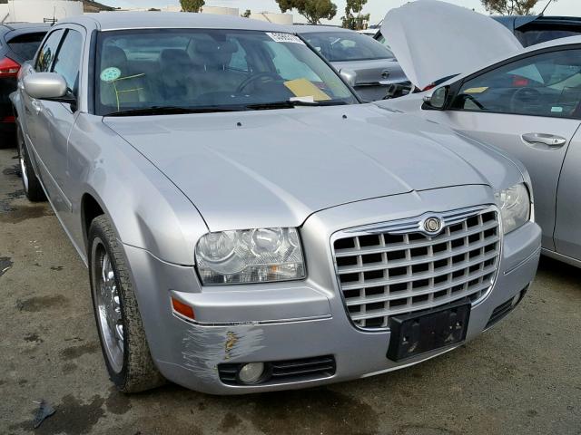 2C3JK53G15H695259 - 2005 CHRYSLER 300 TOURIN SILVER photo 1