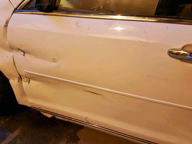 1G1ZC5E0XCF287040 - 2012 CHEVROLET MALIBU 1LT WHITE photo 9