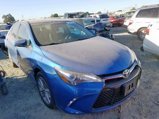4T1BF1FKXHU805588 - 2017 TOYOTA CAMRY LE BLUE photo 1