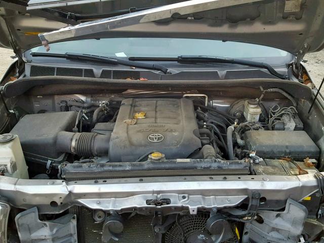 5TDJY5G11BS054822 - 2011 TOYOTA SEQUOIA LI SILVER photo 7