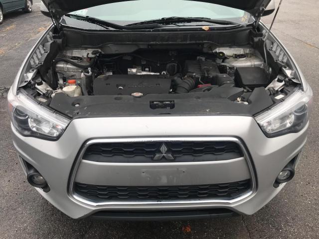 4A4AP3AU5DE023522 - 2013 MITSUBISHI OUTLANDER SILVER photo 7