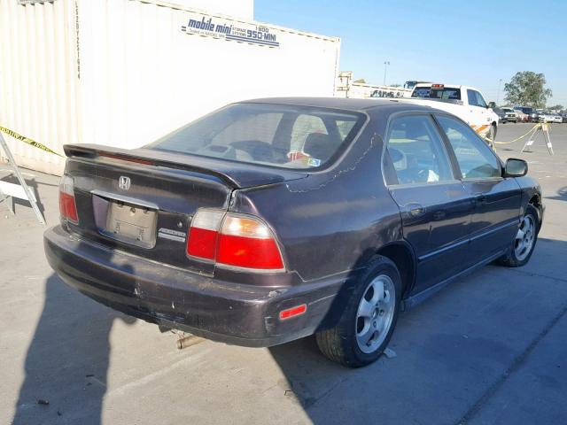 1HGCD5607VA190260 - 1997 HONDA ACCORD PURPLE photo 4