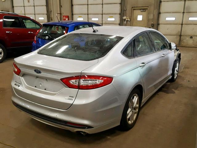 3FA6P0HDXER136095 - 2014 FORD FUSION SE SILVER photo 4