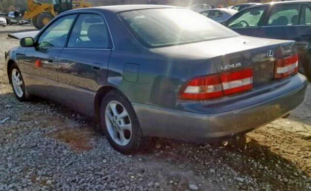 JT8BF28G710328875 - 2001 LEXUS ES 300 GRAY photo 3