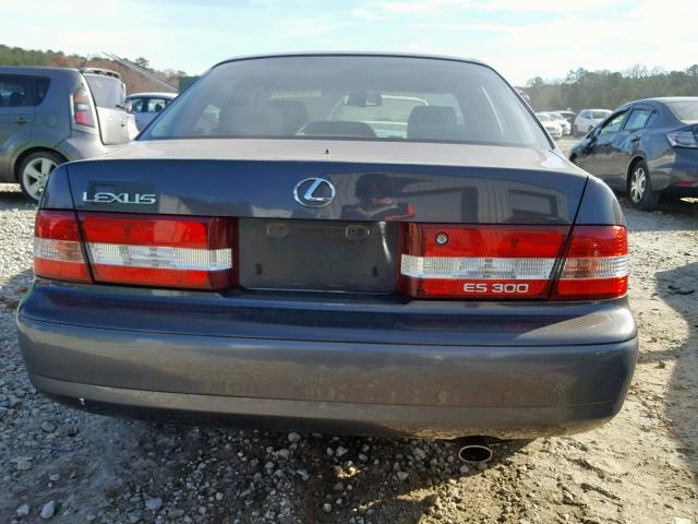 JT8BF28G710328875 - 2001 LEXUS ES 300 GRAY photo 9