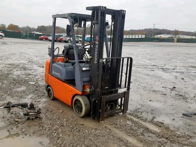 E704113 - 2000 TOYOTA FORKLIFT ORANGE photo 1