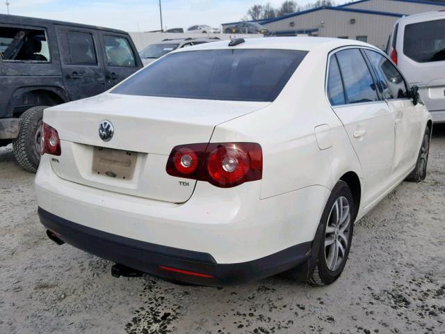 3VWST71K86M840877 - 2006 VOLKSWAGEN JETTA TDI WHITE photo 4