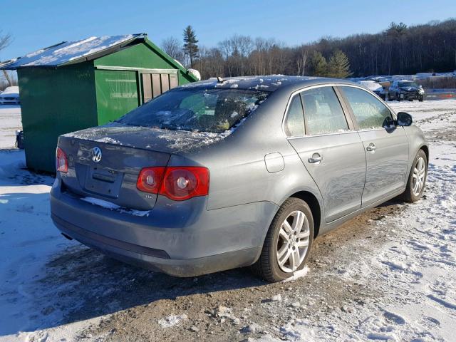 3VWDT71K26M017774 - 2006 VOLKSWAGEN JETTA TDI BLUE photo 4