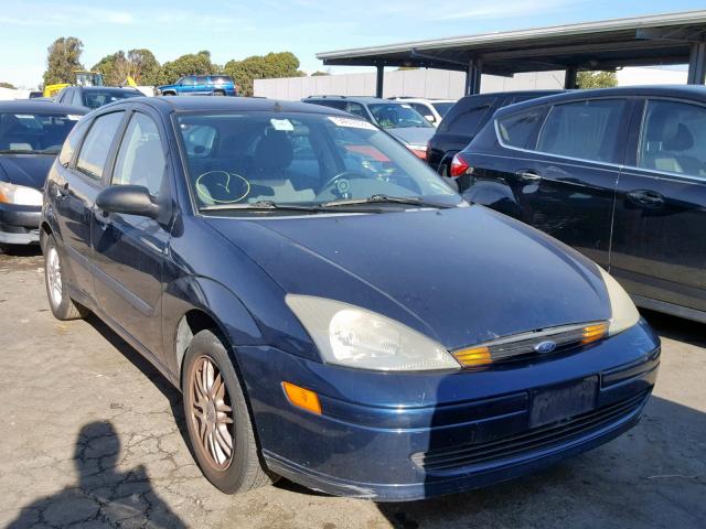 3FAFP37383R192446 - 2003 FORD FOCUS ZX5 BLUE photo 1