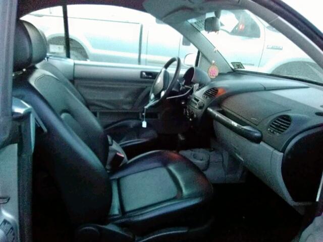 3VWCD21Y33M317531 - 2003 VOLKSWAGEN NEW BEETLE 银色 照片 5