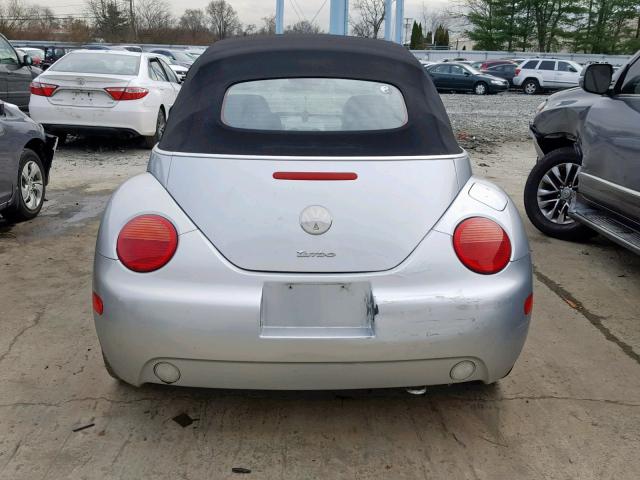3VWCD21Y33M317531 - 2003 VOLKSWAGEN NEW BEETLE 银色 照片 9