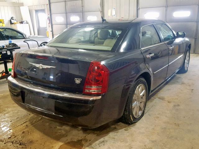 2C3KA63HX8H125478 - 2008 CHRYSLER 300C BLACK photo 4