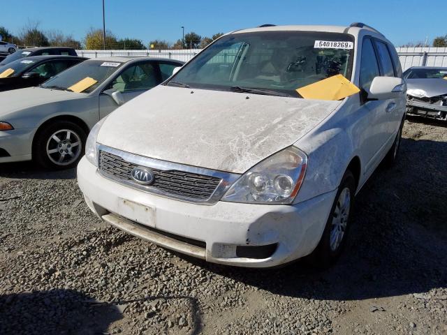 KNDMG4C75C6461774 - 2012 KIA SEDONA LX WHITE photo 2