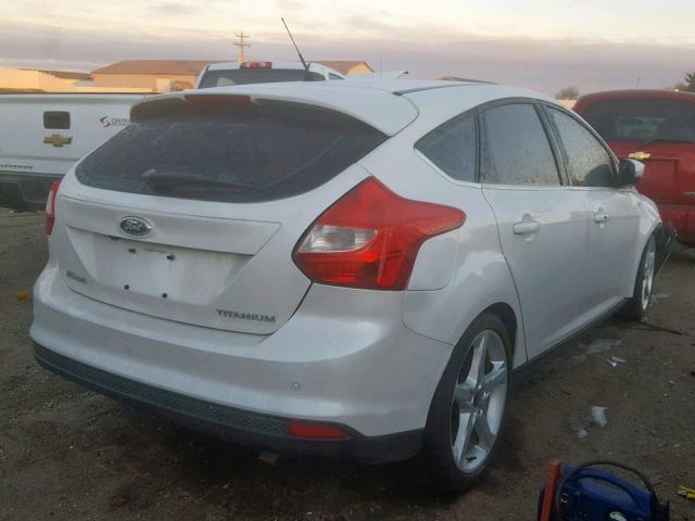 1FADP3N24EL101899 - 2014 FORD FOCUS TITA WHITE photo 4