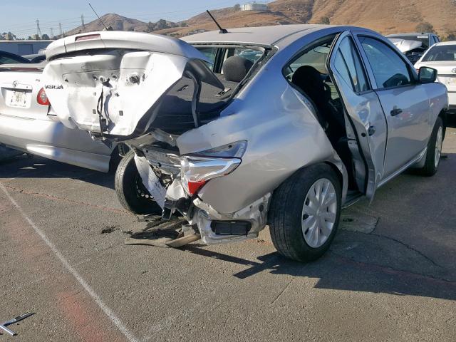 3N1CN7AP2HL824540 - 2017 NISSAN VERSA S SILVER photo 4